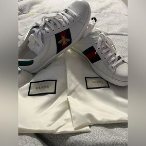 Gucci Ace Bee Sneakers